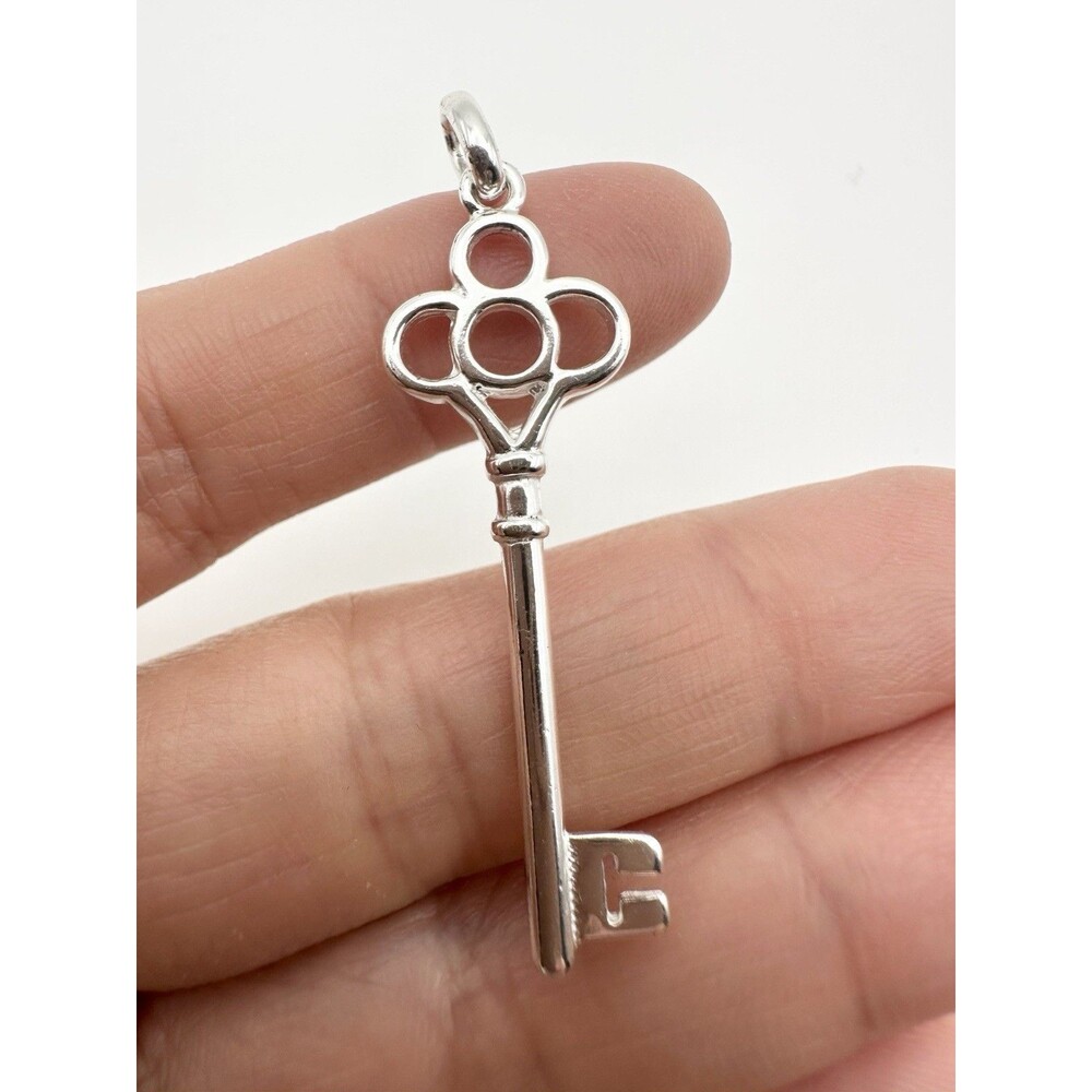 925 Sterling Silver Key Pendant